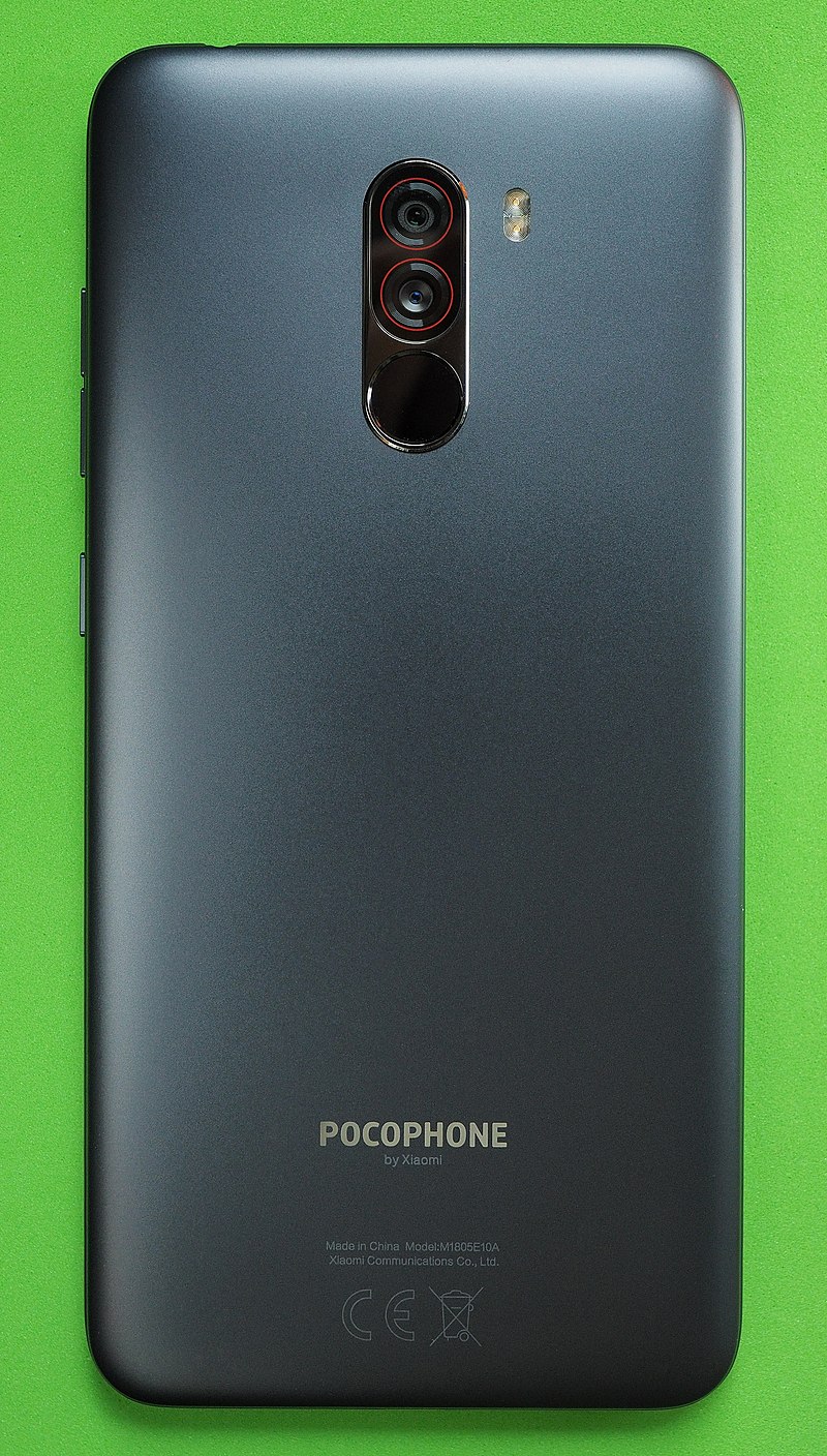 Dual Back Cameras on Xiaomi Pocophone F1
